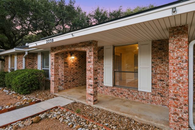 2230 SHADOW CLIFF ST, San Antonio, TX 78232