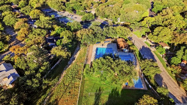 2230 SHADOW CLIFF ST, San Antonio, TX 78232