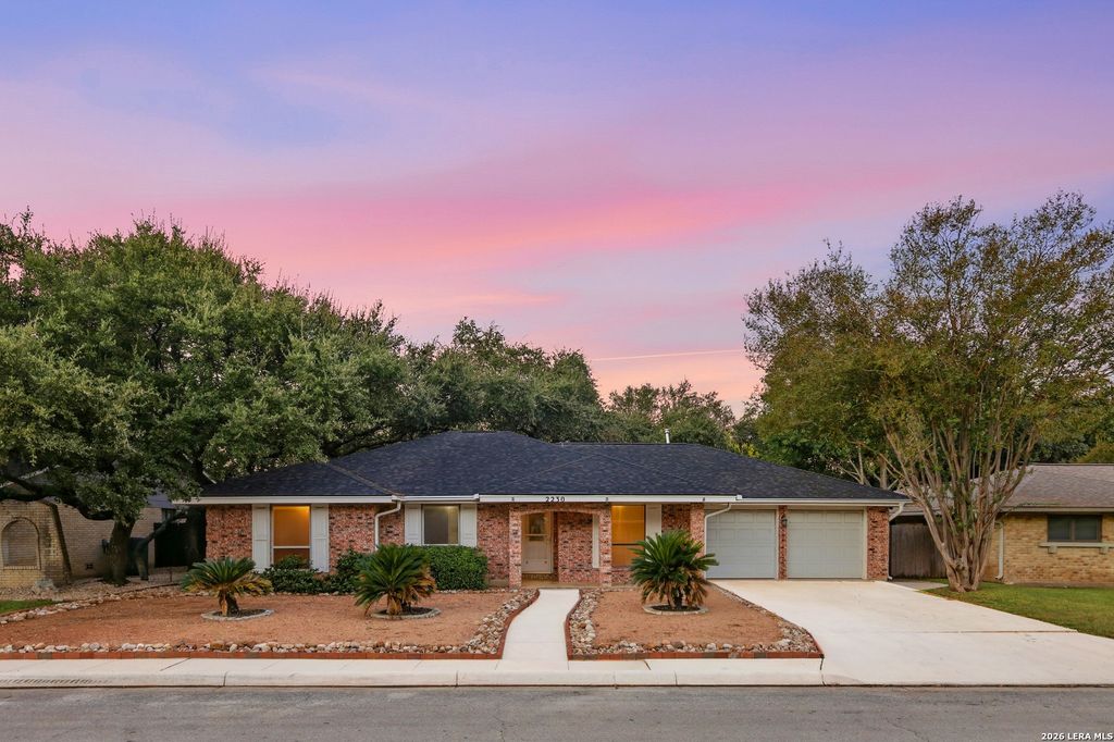 2230 SHADOW CLIFF ST, San Antonio, TX 78232
