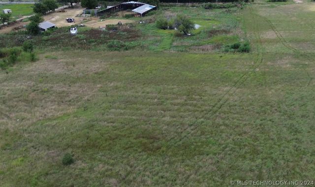 000 Hendrix Road, Hendrix, OK 74741