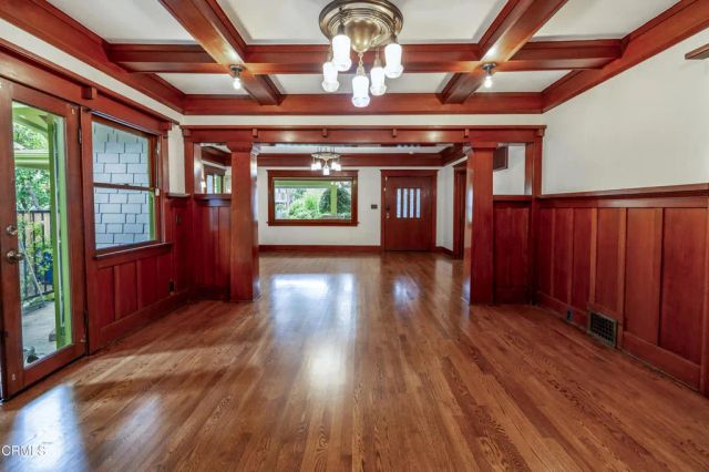 1942 N Bronson Avenue, Los Angeles, CA 90068
