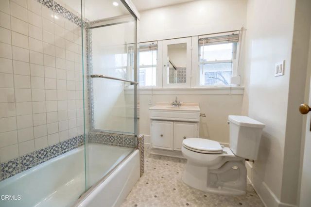1942 N Bronson Avenue, Los Angeles, CA 90068