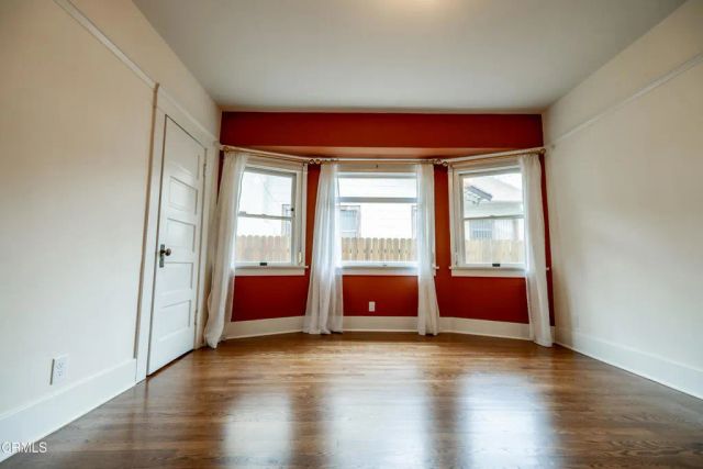 1942 N Bronson Avenue, Los Angeles, CA 90068
