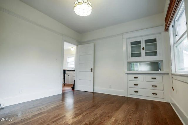 1942 N Bronson Avenue, Los Angeles, CA 90068