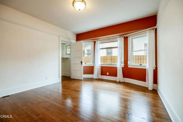 1942 N Bronson Avenue, Los Angeles, CA 90068