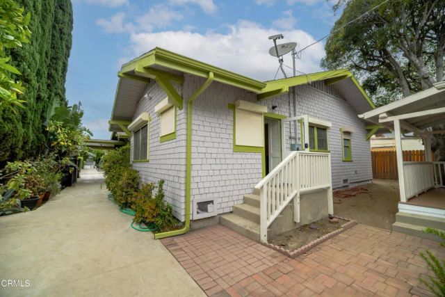 1942 N Bronson Avenue, Los Angeles, CA 90068