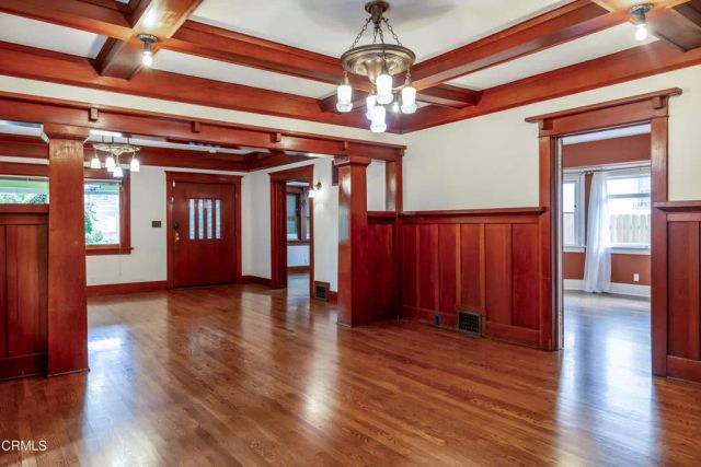 1942 N Bronson Avenue, Los Angeles, CA 90068
