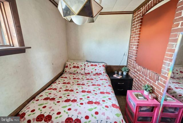 1761 W MARKET ST, York, PA 17404