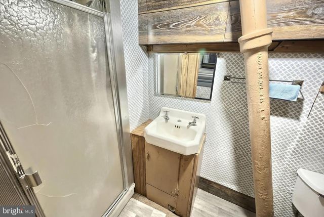 1761 W MARKET ST, York, PA 17404