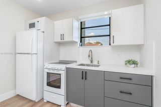 8421 SW 27th Ter 0, Miami, FL 33155