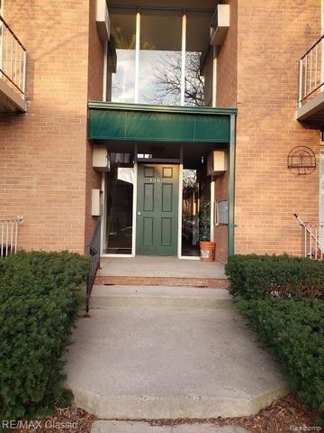 1980 Axtell Drive 5, Troy, MI 48084