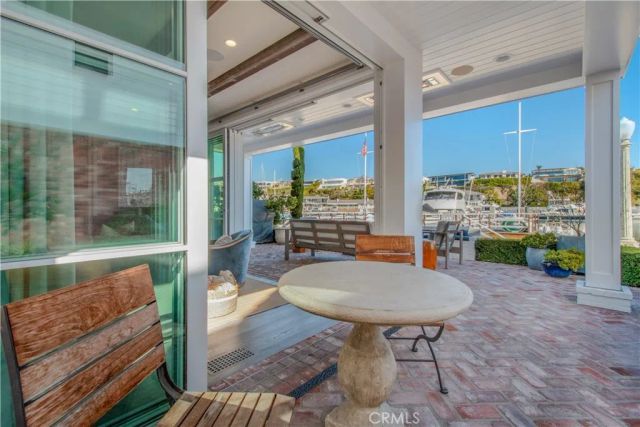 317 E Bay Front, Newport Beach, CA 92662