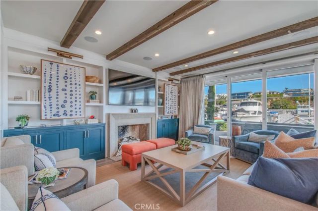 317 E Bay Front, Newport Beach, CA 92662