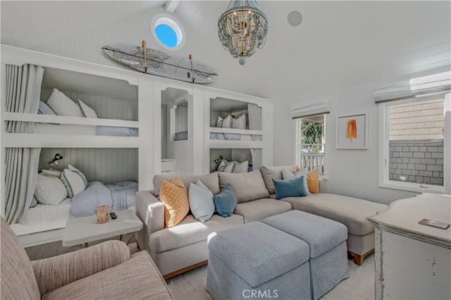 317 E Bay Front, Newport Beach, CA 92662