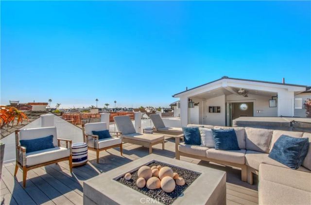 317 E Bay Front, Newport Beach, CA 92662