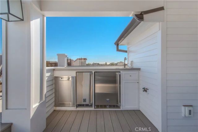 317 E Bay Front, Newport Beach, CA 92662