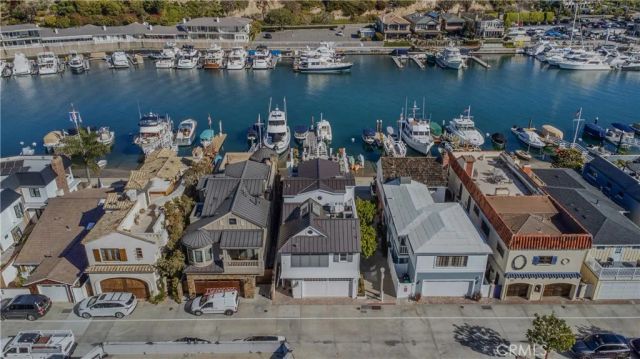 317 E Bay Front, Newport Beach, CA 92662