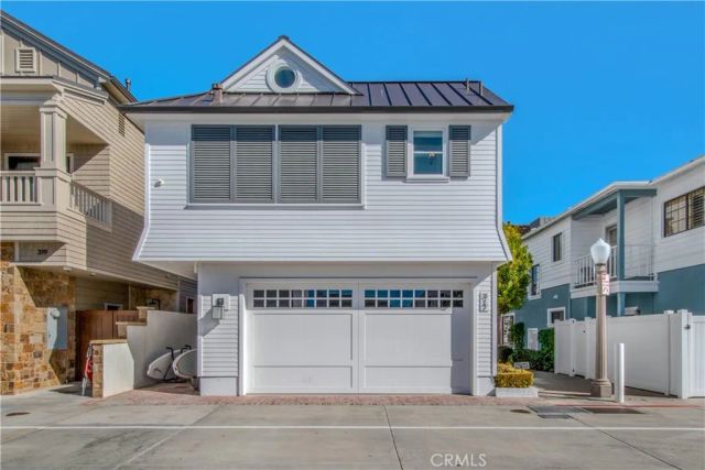 317 E Bay Front, Newport Beach, CA 92662
