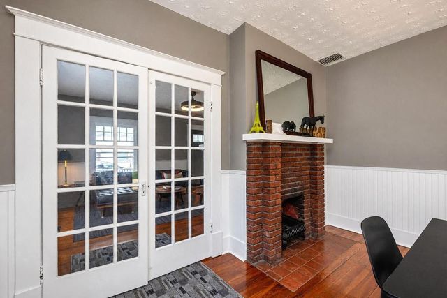 712 Link Avenue, Paris, KY 40361