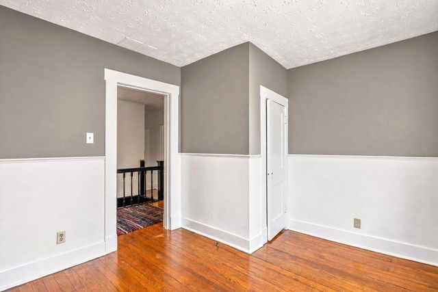 712 Link Avenue, Paris, KY 40361