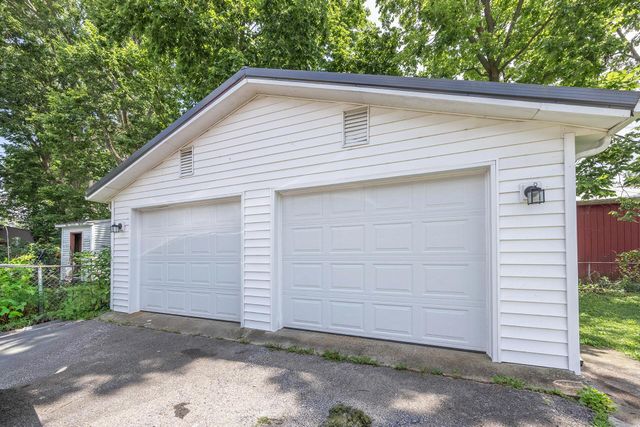 712 Link Avenue, Paris, KY 40361