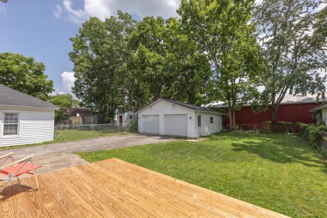 712 Link Avenue, Paris, KY 40361
