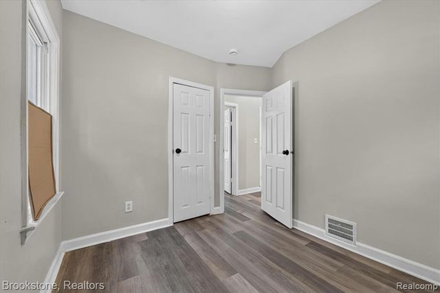 7203 Orchard Avenue, Warren, MI 48091