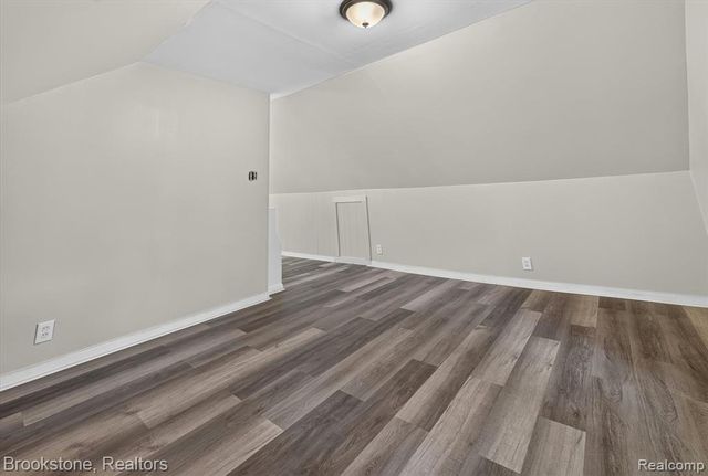 7203 Orchard Avenue, Warren, MI 48091