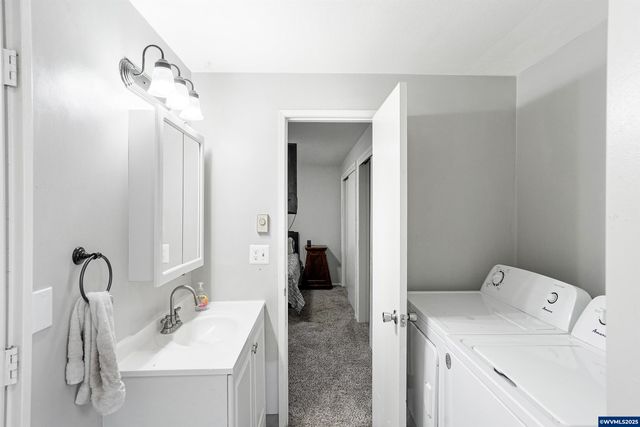 4776 Buffalo Dr SE, Salem, OR 97317