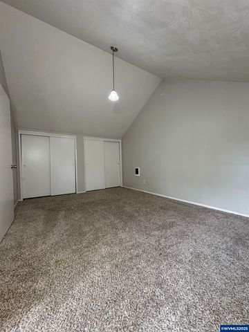 4776 Buffalo Dr SE, Salem, OR 97317