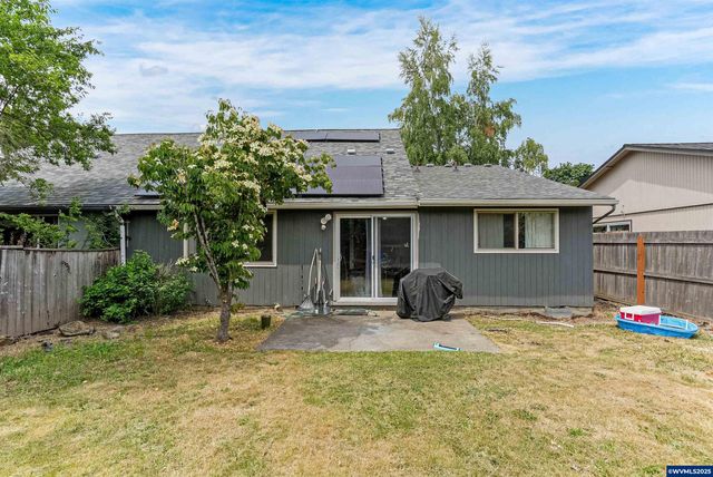 4776 Buffalo Dr SE, Salem, OR 97317