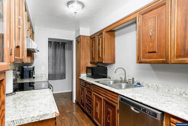 4776 Buffalo Dr SE, Salem, OR 97317