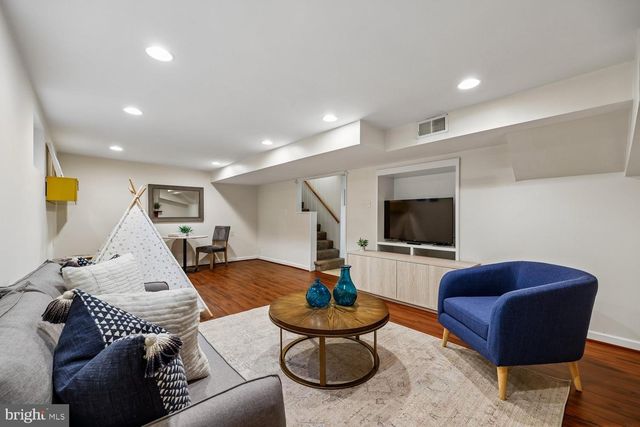 5109 NAHANT ST, Bethesda, MD 20816