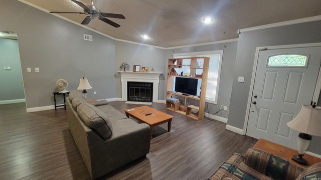 1914 Cherrywood, Jonesboro, AR 72404