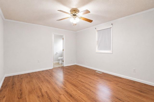 603 W 31st St S, Wichita, KS 67217