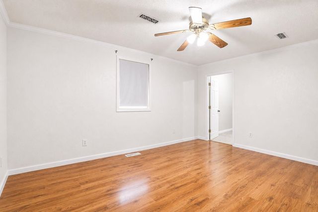 603 W 31st St S, Wichita, KS 67217