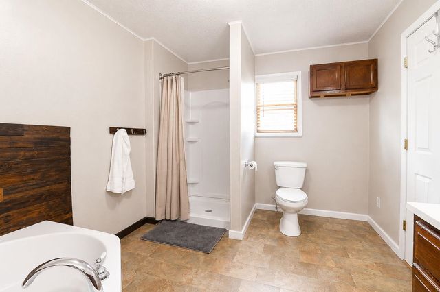 603 W 31st St S, Wichita, KS 67217