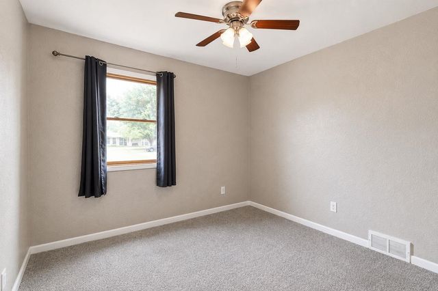 603 W 31st St S, Wichita, KS 67217