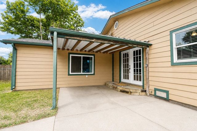603 W 31st St S, Wichita, KS 67217