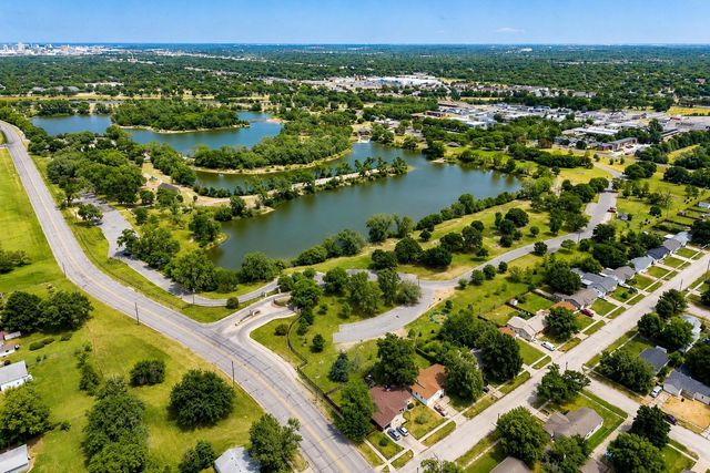 603 W 31st St S, Wichita, KS 67217