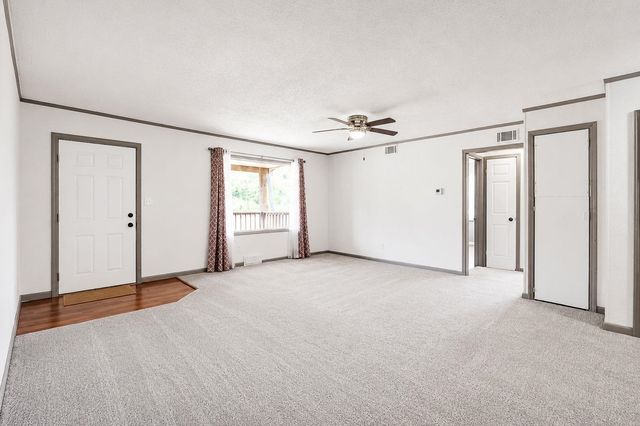 603 W 31st St S, Wichita, KS 67217