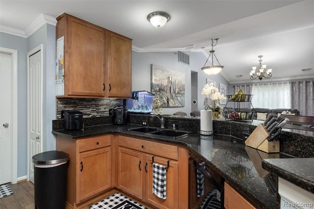 340 N Wixom Road, Wixom, MI 48393