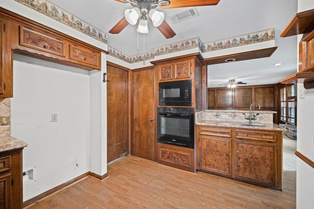 17507 Sorrel Ridge Drive, Spring, TX 77388