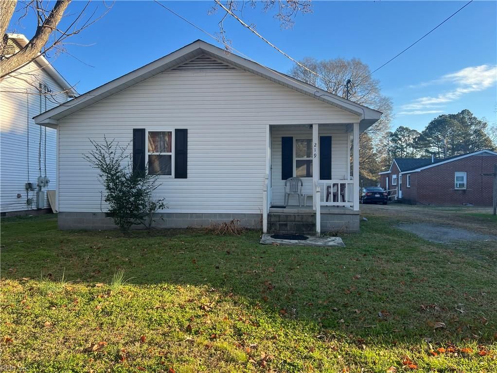219 Cobb ST, Franklin, VA 23851