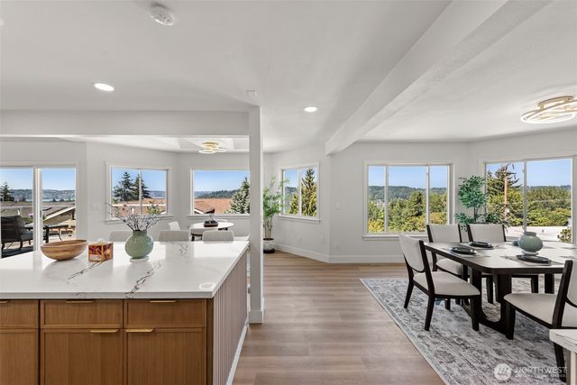 7615 113th Avenue SE, Newcastle, WA 98056