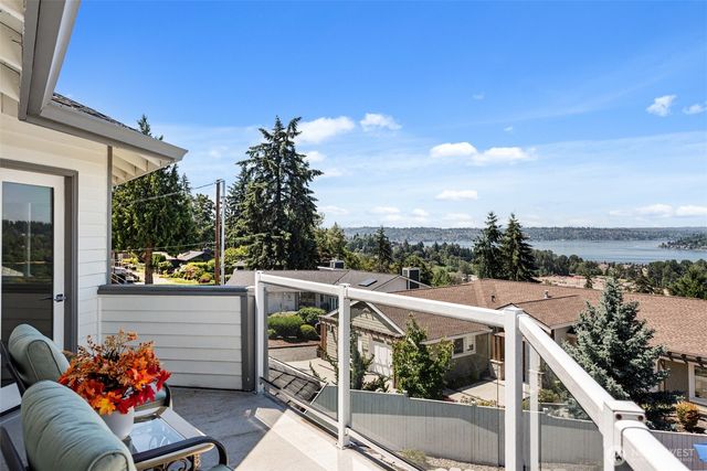 7615 113th Avenue SE, Newcastle, WA 98056