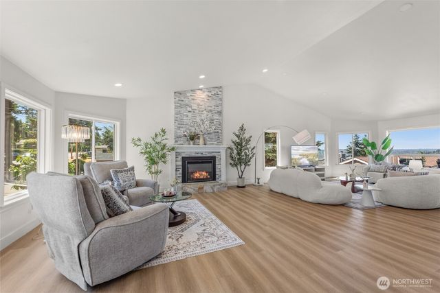 7615 113th Avenue SE, Newcastle, WA 98056