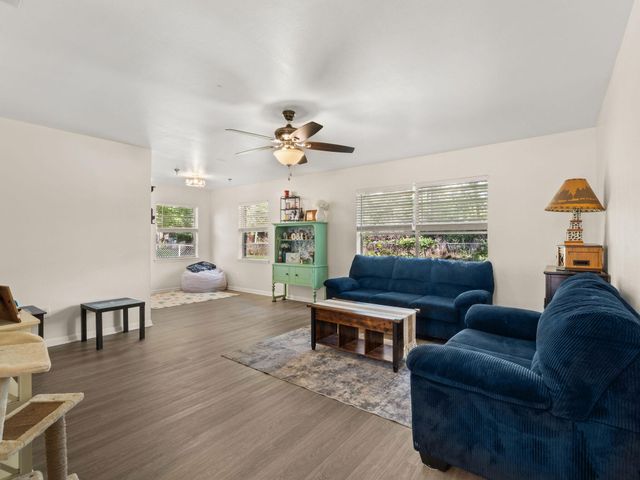 1010 Meadowbrook Dr, Deridder, LA 70634