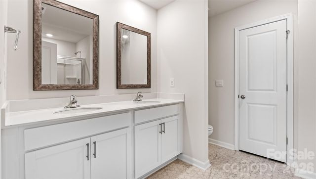 13 Caroline Valley Lane, Hendersonville, NC 28792