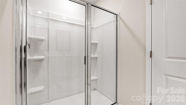 13 Caroline Valley Lane, Hendersonville, NC 28792